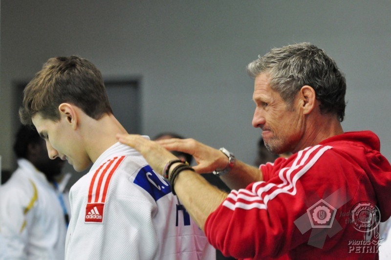 Christopfer Wagner mit Trainer Thomas Haasmann (Foto: EJU)